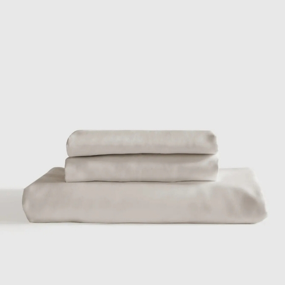 NWOT! Quince Organic Bamboo Sand Sheet & Pillowcases! Sz. King (413)